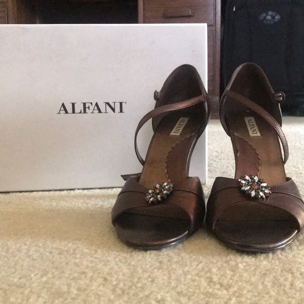 Bronze heels with colored rhinestone detail